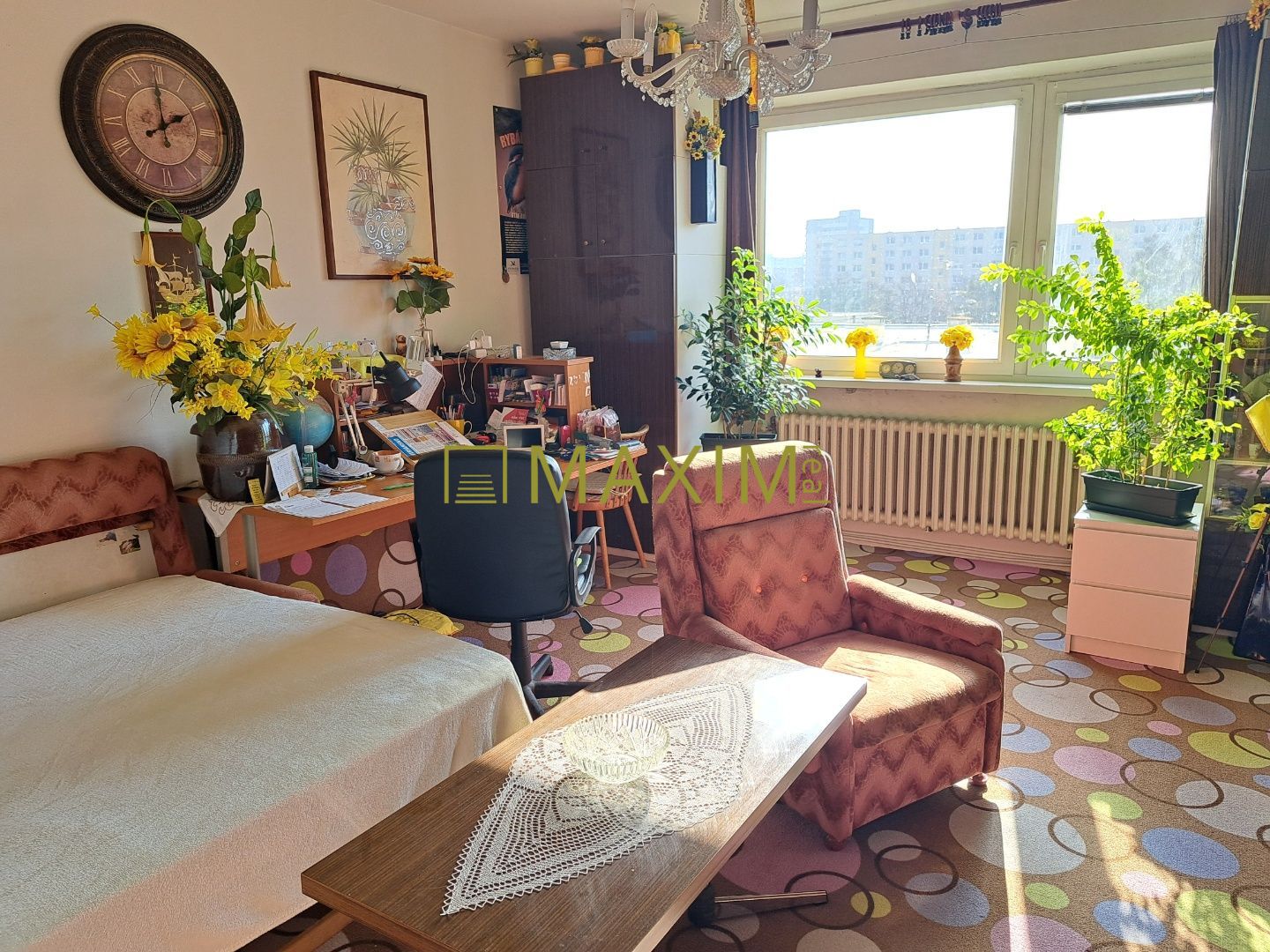 Tehlový 3 izbový byt na Chrenovej 4, 2x loggia, garáž, klimatizácia