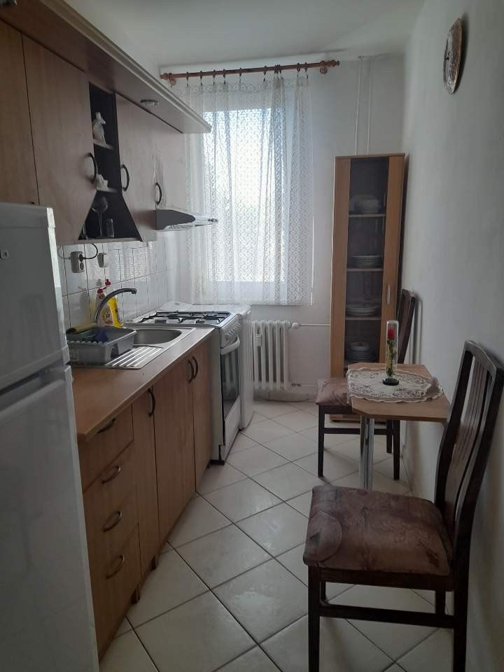 Na prenájom 1 izbový prerobený byt, Komenského, Senica.