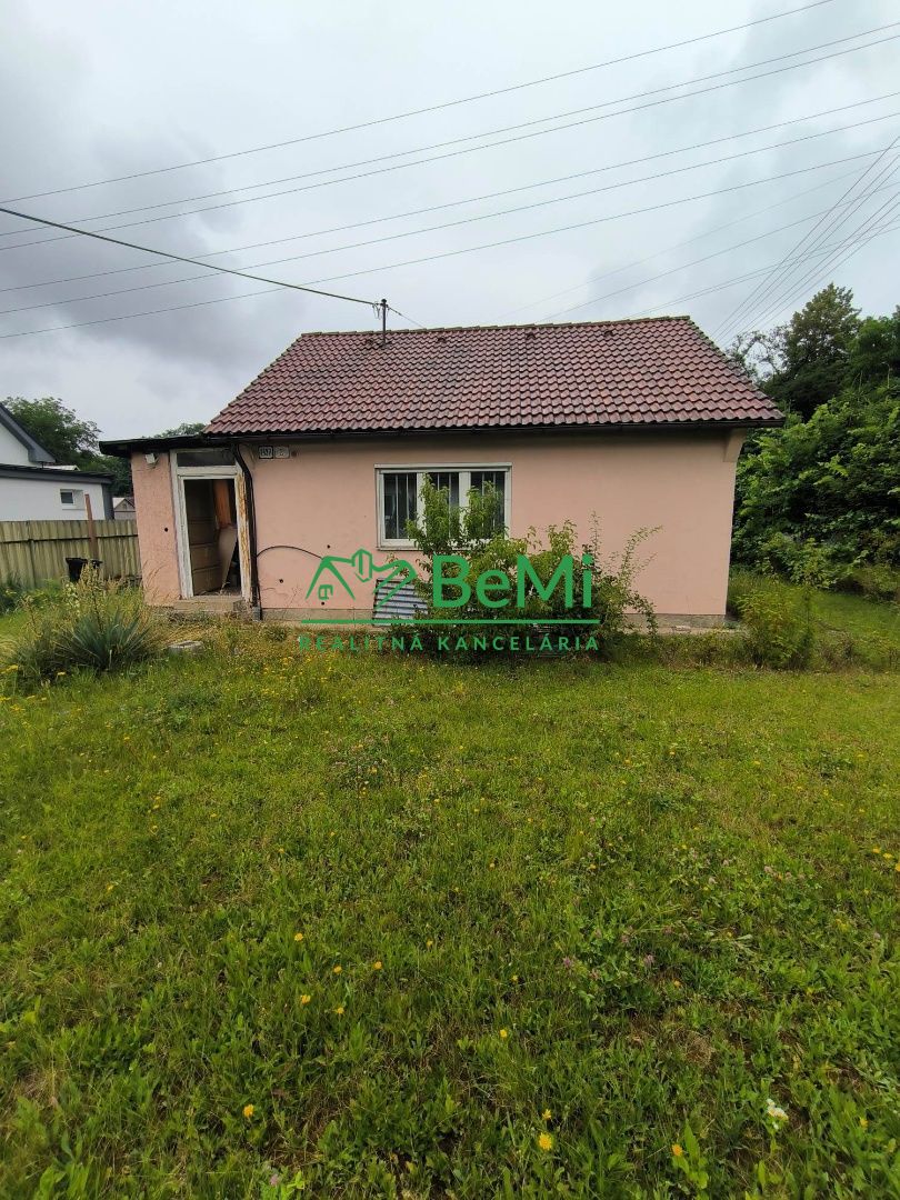 Rodinný dom, Žilina, časť Rosinky, 404m2    186-12-PEMOa