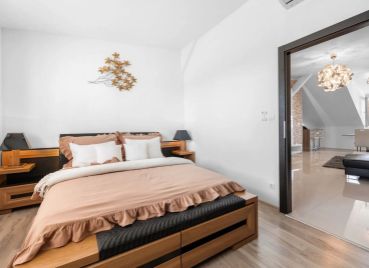Na prenájom - štýlový  2-izbový byt, ul. Mýtna, Bratislava I