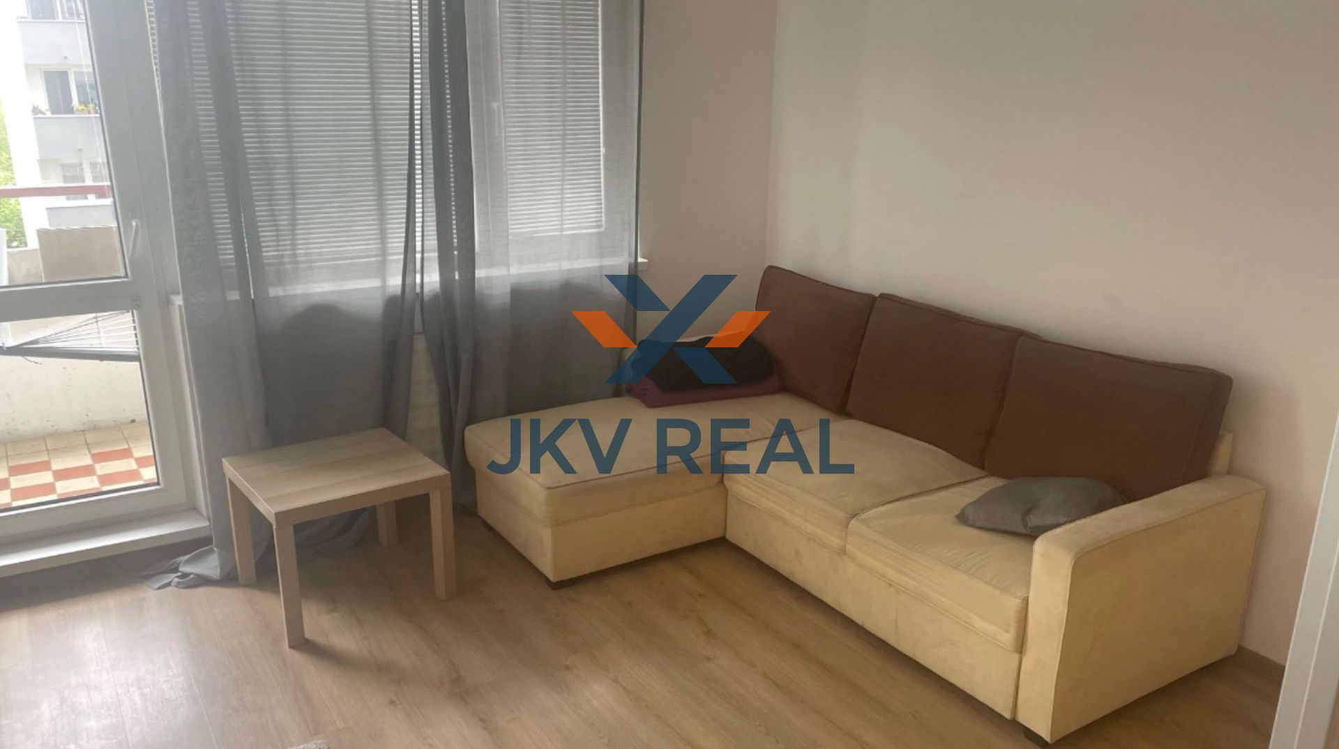 JKVreal ponúka na predaj garzónku na Námestí hraničiarov (Petržalka)