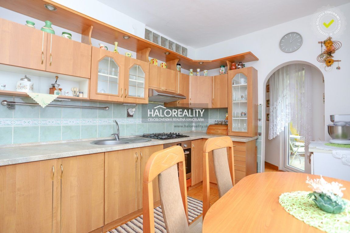 HALO reality - Predaj, trojizbový byt Považská Bystrica, SNP - EXKLUZÍVNE HALO REALITY