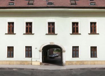 Kancelársky celok s kuchynkou a toaletami 144,96m2, v centre na Panenskej ulici - Staré Mesto