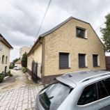 Na predaj - dom 4-izbový, ul. Alstrova, Bratislava III