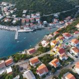 Exkluzívny pozemok s výhľadom na more a projektom v cene – Zavalatica, Korčula