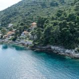 Mljet – dom so súkromím a pozemkami v prírode