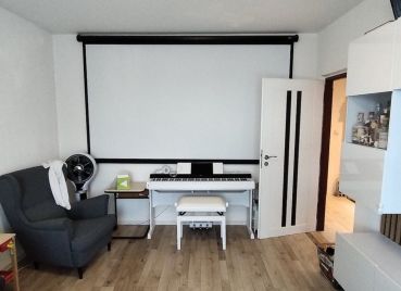 Na predaj -  4-izbový byt na Kramároch s loggiou a pivnicou
