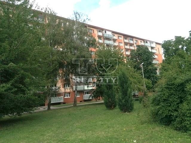 NA PREDAJ 2-IZ. BYT V NDCA NA SNP S VÝMEROU 59M2+ MOŽNÁ AJ GARÁŽ-18 M2.