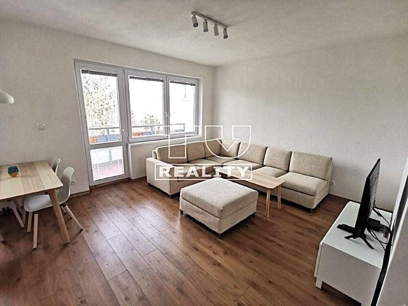 3 izbový svetlý kompletne zrekonštruovaný byt 73 m2, v časti Bratislava Kramáre