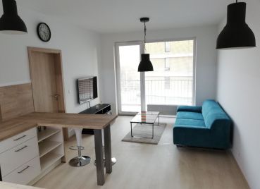 2-izbový byt vo vila dom Roxy na Bajkalskej ulici, Ba- Ružinov