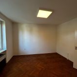 Na PREDAJ príjemný 2-izbový byt s balkónom v tichej a zelenej lokalite Šamorína – s výbornou dostupnosťou do Bratislavy!