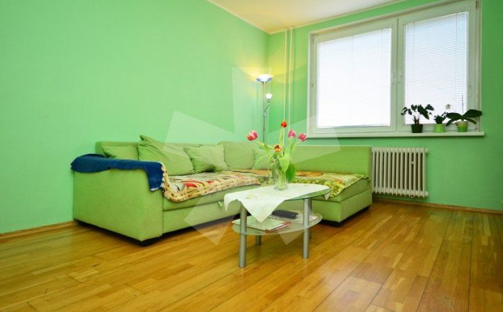 PREDANÉ - PEZINOK – MUŠKÁTOVÁ, 2-i byt, 53 m2 – príjemne zrekonštruovaný byt S BALKÓNOM, s výbornou dispozíciou, v pokojnej lokalite POD KARPATAMI