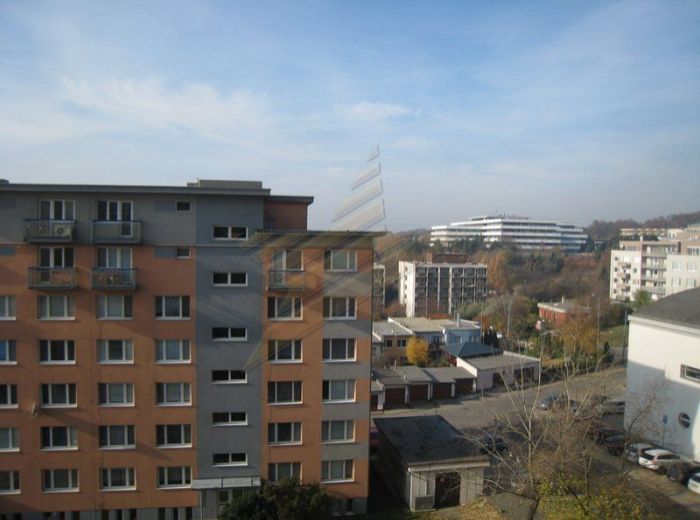 PREDANÉ - ROZVODNÁ, 3-i byt, 75m2 – príjemný a dobre dispozične riešený 3-izbový byt na KRAMÁROCH