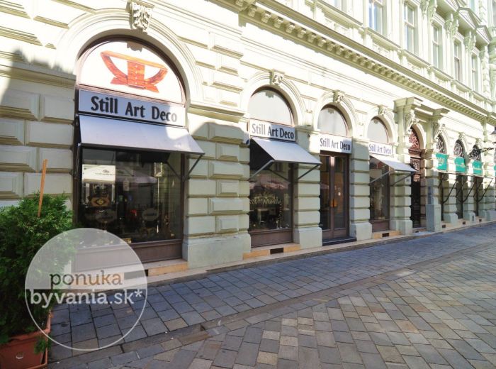 PRENAJATÉ - PANSKÁ, obchodný priestor s výkladmi, 144 m2 – prestížna lokalita na BRATISLAVSKOM KORZE OPROTI SOCHE ČUMILA,  historická budova