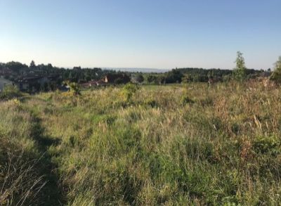ARETÉ REAL - PREDAJ 1262 M2 STAVEBNÉHO POZEMKU V MODRE ČASŤ HARMÓNIA