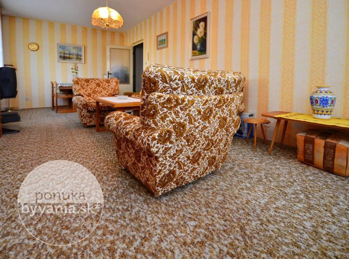 PREDANÉ - HEYROVSKÉHO, veľkorysý 2-i byt, 81 m2 – krásne priestranný byt s 2 LOGGIAMI, v zateplenom dome, NÁDHERNÝ VÝHĽAD