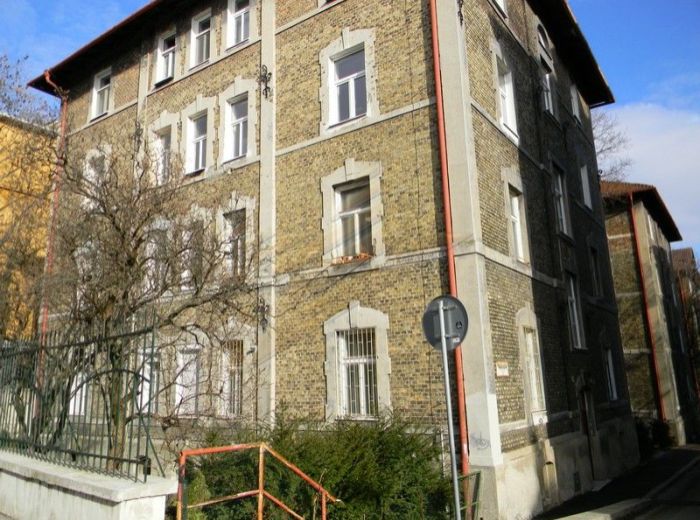 PREDANÉ - PALÁRIKOVA, Staré Mesto, 6-i mezonet, 224 m2, ateliér - kompletná rekonštrukcia, iba 1 067 EUR/m2, KULTÚRNA PAMIATKA