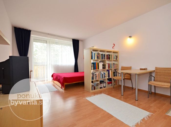 PREDANÉ - SENEC, 1-i byt, 41 m2 - príjemný byt s priestranným balkónom, NOVOSTAVBA, zateplenie, PODLAHOVÉ kúrenie, na skok od CENTRA