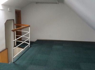 Areté real, Prenájom administratívnych, kancelárskych a obchodných priestorov v úplnom centre Pezinka