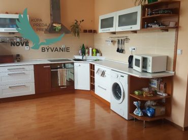 REZERVOVANÉ! Krásny 3 izbový v centre pri Mestskom úrade