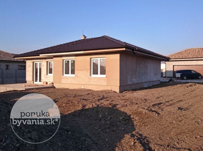 PREDANÉ - MOST PRI BRATISLAVE, 4-i dom, 103 m2 – NOVOSTAVBA bungalovu, pozemok 603 m2, na skok od Bratislavy