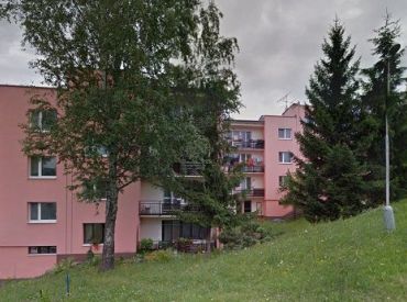 Veľký 1- izbový byt s loggiou B.Bystrica, Stará Sásová