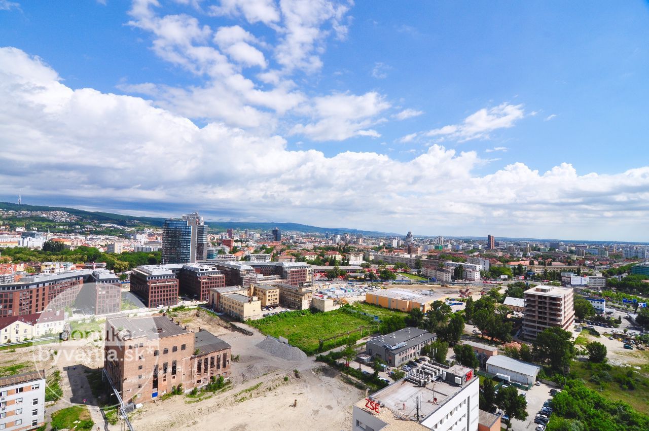 PRENAJATÉ - PANORAMA CITY, 3-i byt, 92 m2, úplne nový ...