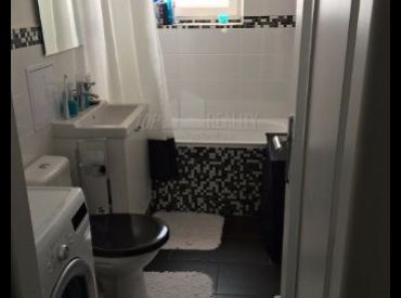 Kompletná rekonštrukcia, 1i Valaská s balkónom