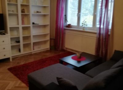 ARETÉ REAL - PRENÁJOM 2-IZBOVEHO BYTU PRIAMO V CENTRE PEZINKA,ZARIADENÝ,INTERNET,KABL.TEL.
