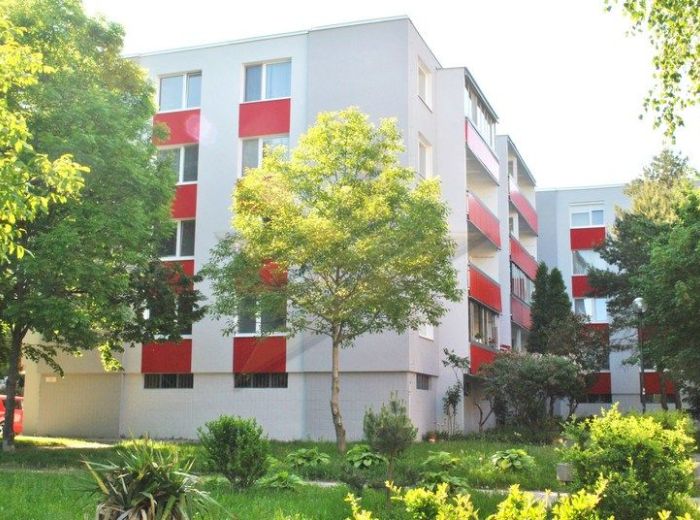 PREDANÉ - ĽUDA ZÚBKA, 4-i byt, 98 m2 - pôvodný stav, novo ZATEPLENÁ 4-PODLAŽNÁ BYTOVKA, NÍZKE NÁKLADY