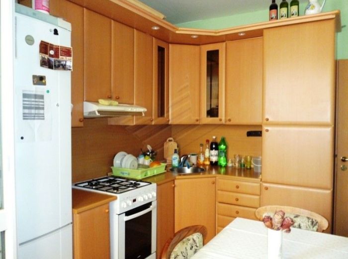 PREDANÉ - ČIERNOVODSKÁ, 3-i byt, 71 m2 – zrekonštruovaný byt s krásnym výhľadom, BLÍZKO ŠKOLY, IDEÁLNA INVESTÍCIA PRE RODINU S DEŤMI