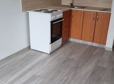 Areté real-Prenájom garsónky s parkovacím miestom blízko centra mesta Pezinok