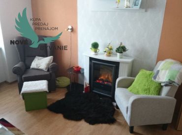 Pekný zrekonštruovný 2 izbový blízko centra