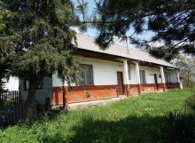 Pozemok so starším domom v obci Jastrabie pri Michalovciach