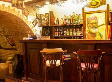 Reštaurácie a pub v centre Topoľčian na odstúpenie
