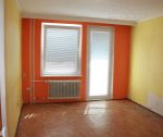 2 izbový byt s kuchynským kútom, 48 m2, Trenčín, Staničná ul. / Zámostie