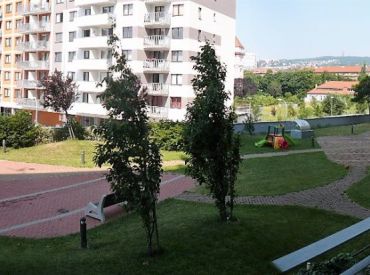Ponúkame Vám na prenájom 2 iz. byt na ul. Jégeho Alej 10, časť Ružinov